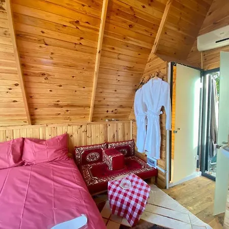 מלון Nirvana Bungalov